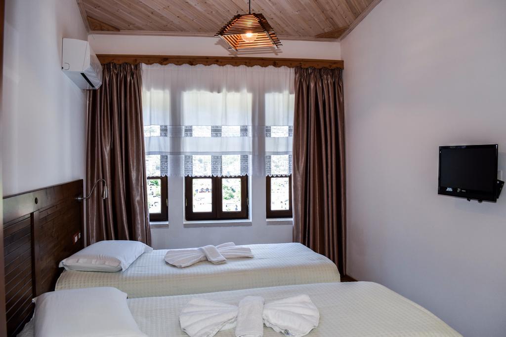 Hotel Kodra Gjirokastër Buitenkant foto